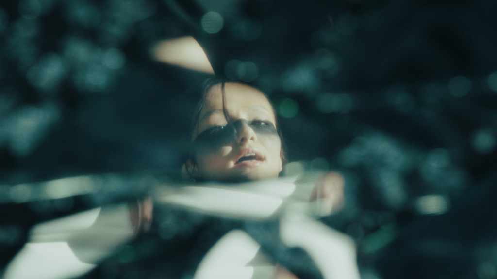 Vall Doverie Music Video