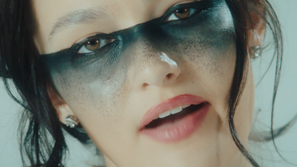 Vall Doverie Music Video